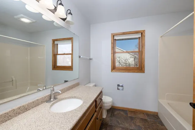 $449,900 | 925 Lake Street, Onalaska, WI 54650