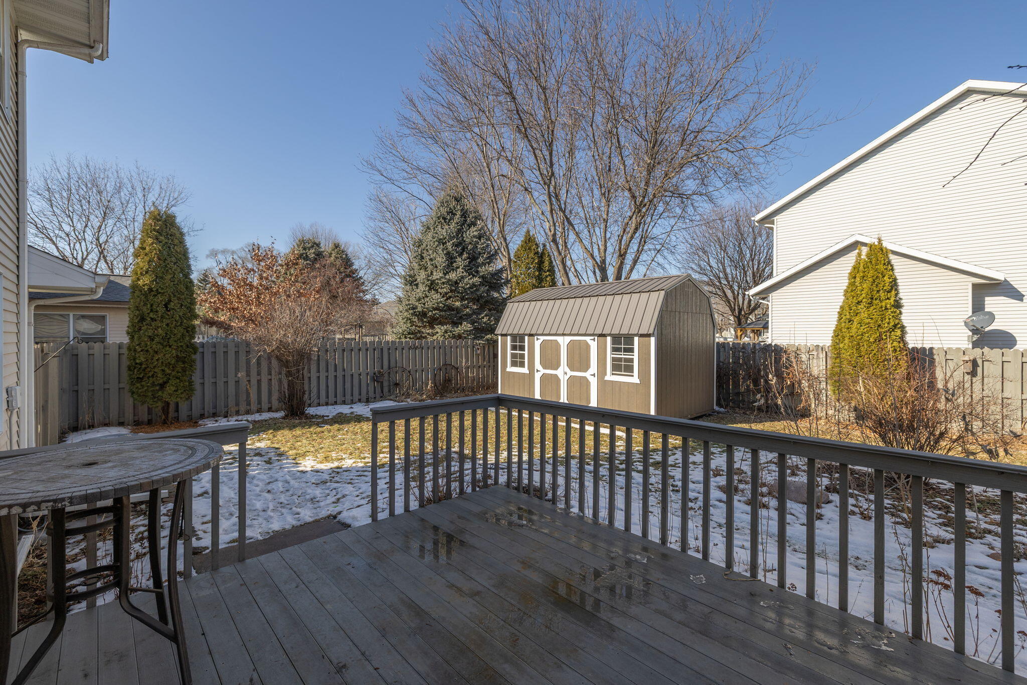 925 Lake Street Onalaska, WI 54650 - Photo 25 of 28 Deck