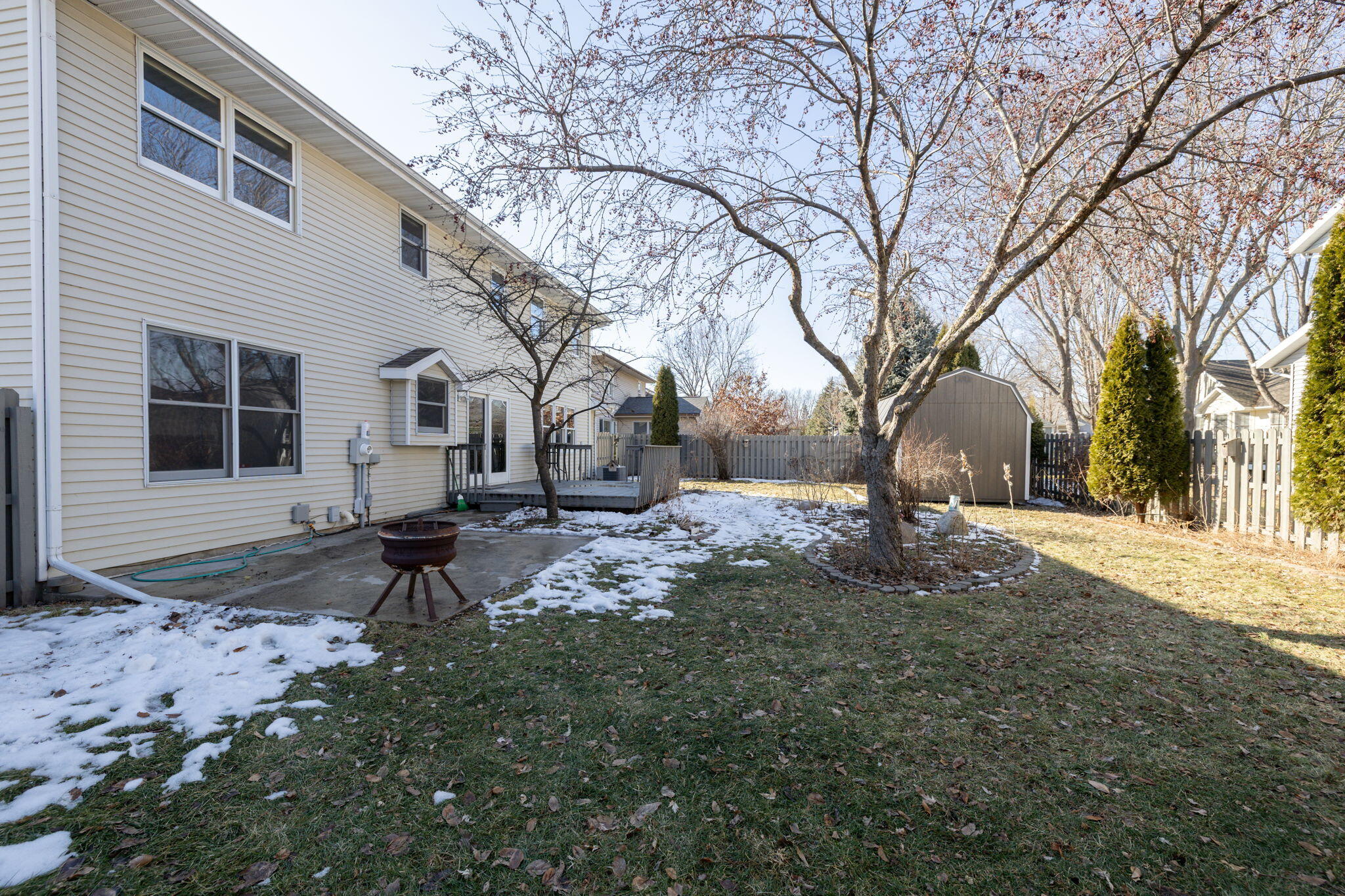 925 Lake Street Onalaska, WI 54650 - Photo 27 of 28 Backyard