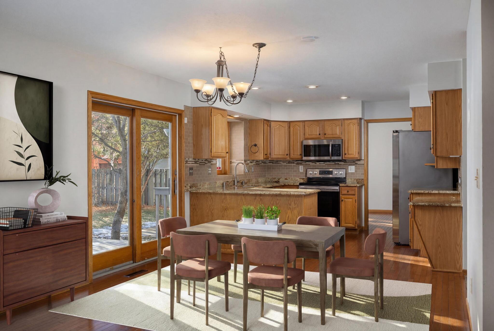 925 Lake Street Onalaska, WI 54650 - Photo 7 of 28 Kitchen