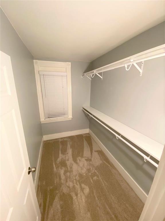 1029 Evergreen Road Pittsburgh, PA 15209 - Photo 18 of 25 Walk-in closet