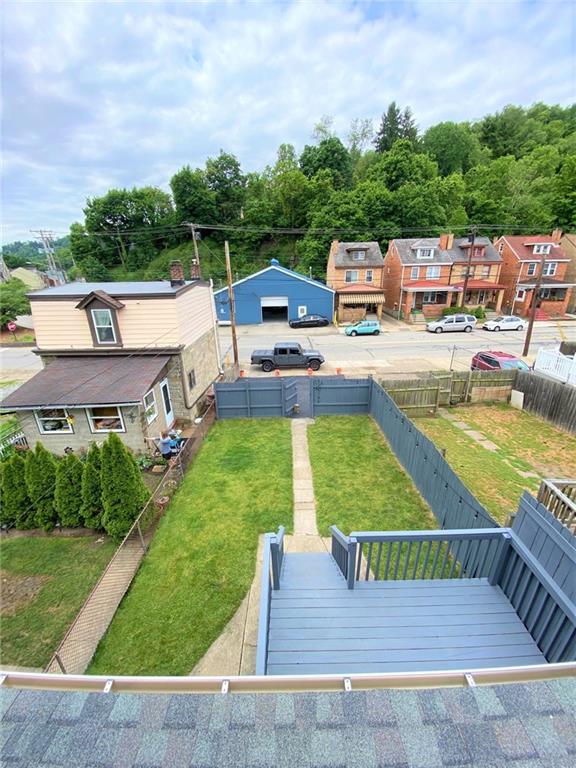 1029 Evergreen Road Pittsburgh, PA 15209 - Photo 3 of 25 Fenced yard with a freshly stained deck and off street parking!!!