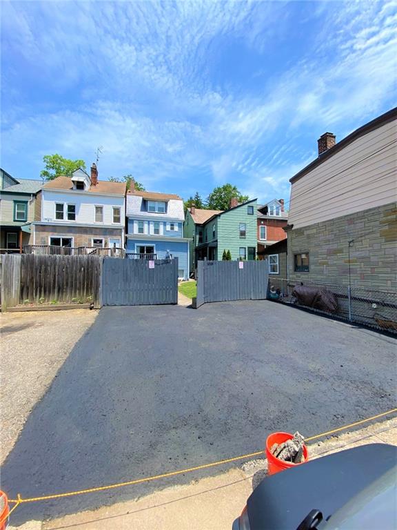 1029 Evergreen Road Pittsburgh, PA 15209 - Photo 24 of 25 Off street parking for your guests!!!