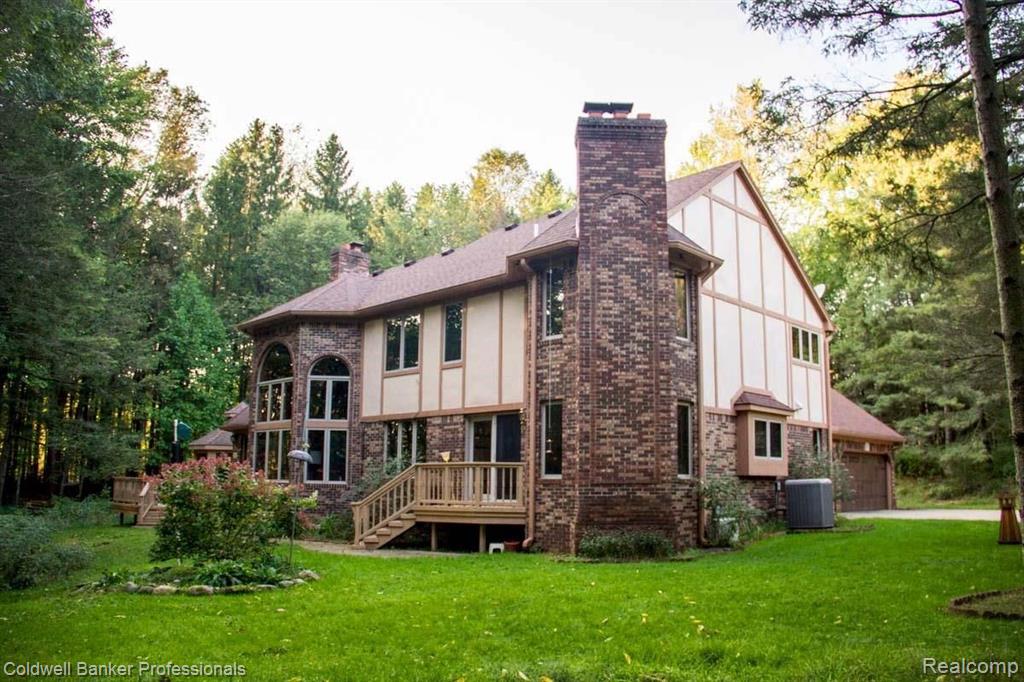 10361 Fish Lake Road Holly, MI 48442 - Photo 4 of 63
