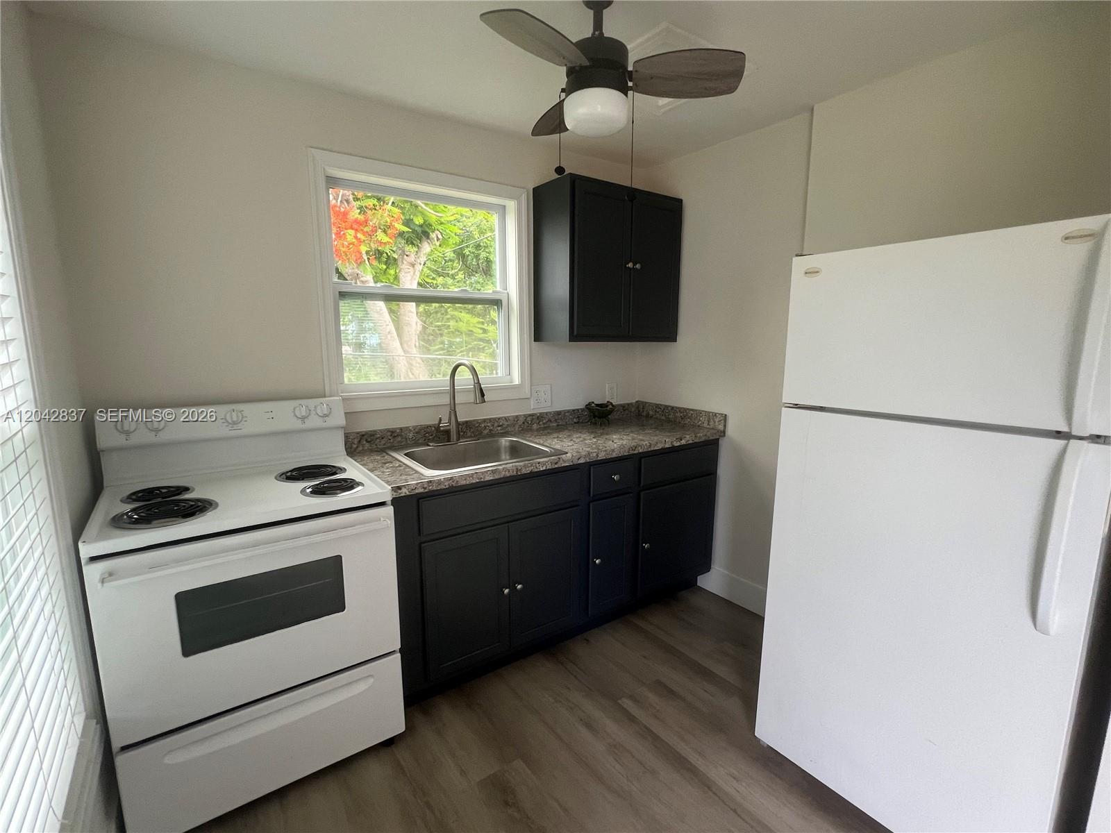 161 Northwest 6th Street, Unit 2 Homestead, FL 33030 - Photo 5 of 11