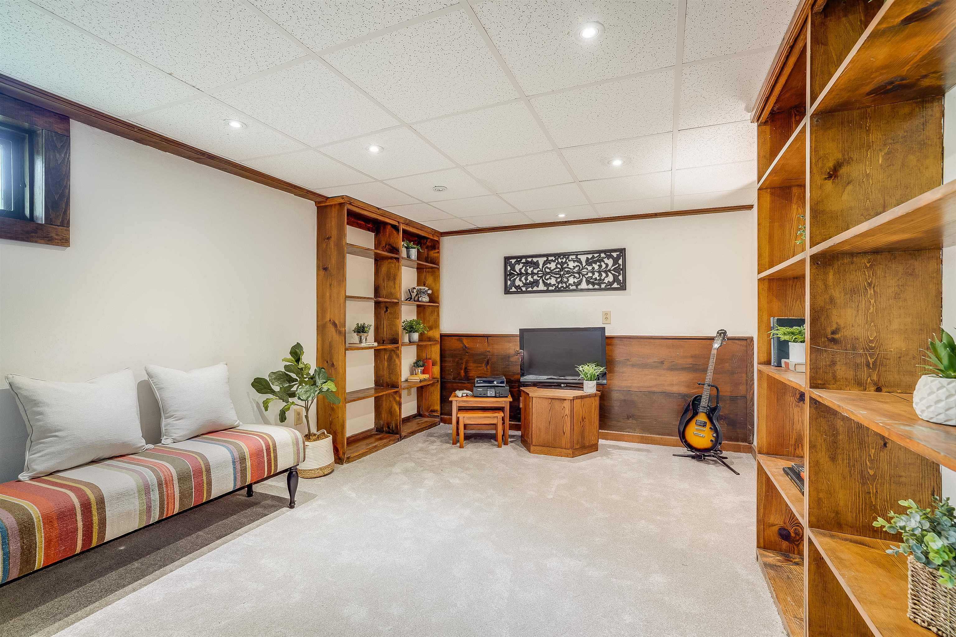 7 Wilton Road Mont Vernon, NH 03057 - Photo 25 of 39