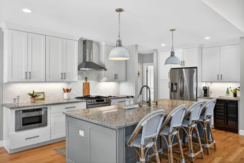 $1,575,900 | 11 Rosewood Circle, Mashpee, MA 02649