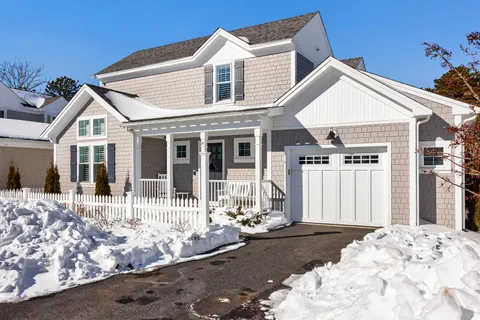 $1,575,900 | 11 Rosewood Circle, Mashpee, MA 02649