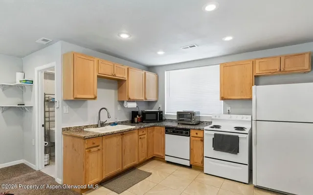 $1,600 | 525 Colorado Street, Unit B, Craig, CO 81625