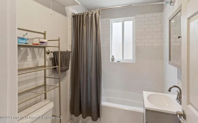 $1,600 | 525 Colorado Street, Unit B, Craig, CO 81625