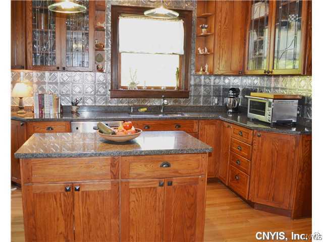 11 Orchard Road Skaneateles, NY 13152 - Photo 11 of 24 Kitchen