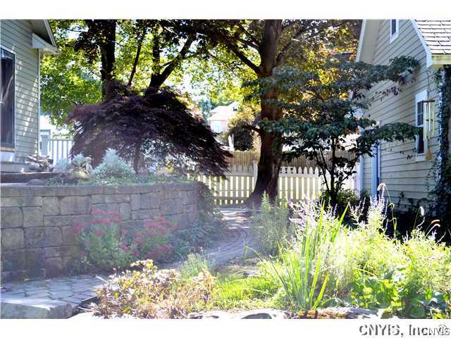 11 Orchard Road Skaneateles, NY 13152 - Photo 24 of 24 Yard/Garden