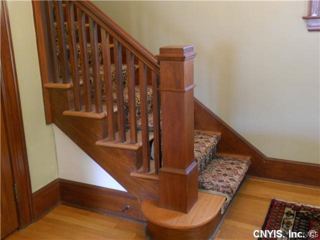 11 Orchard Road Skaneateles, NY 13152 - Photo 4 of 24 Foyer