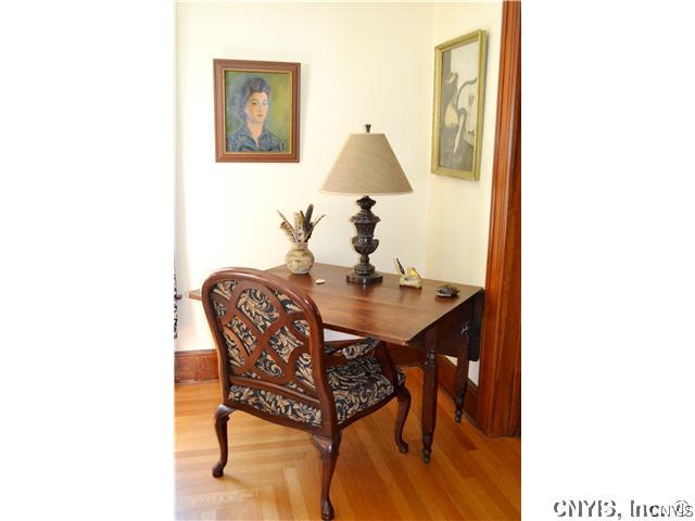 11 Orchard Road Skaneateles, NY 13152 - Photo 6 of 24 Living Room Take a moment to pause in quaint corne