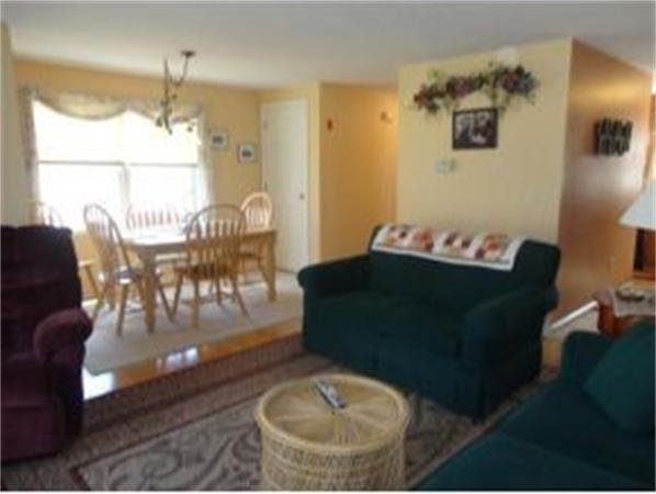 138 Newton Road, Unit 1 Plaistow, NH 03865 - Photo 3 of 19 Gallery Image 3