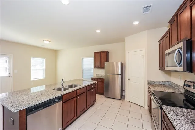 $289,900 | 10834 Wheeler Trace, Hampton, GA 30228