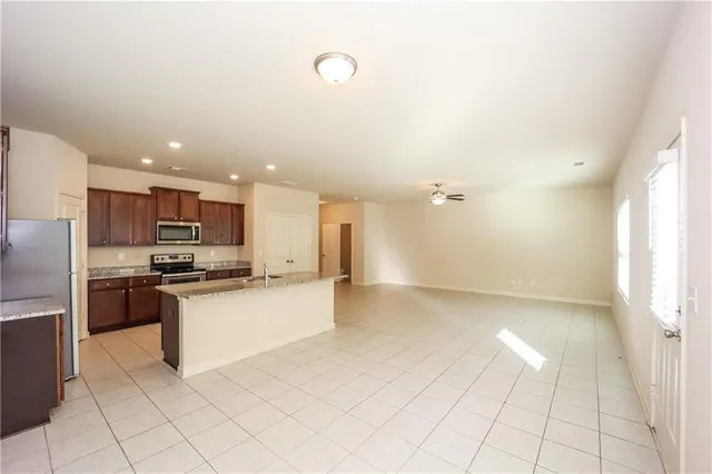 $289,900 | 10834 Wheeler Trace, Hampton, GA 30228