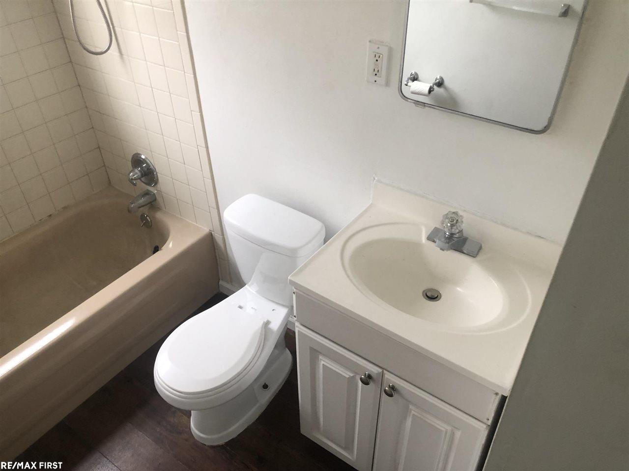 25189 Hayes Road Warren, MI 48089 - Photo 10 of 12