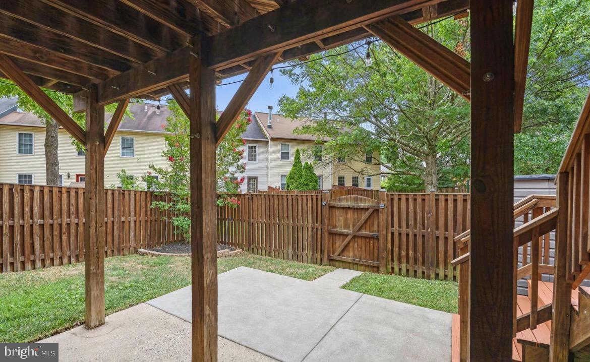 6047 Knights Ridge Way Alexandria, VA 22310 - Photo 21 of 33 Rear Patio, back yard from Family Room