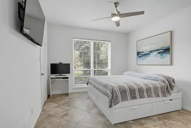 $699,000 | 35 Outervale Place, The Woodlands, TX 77381