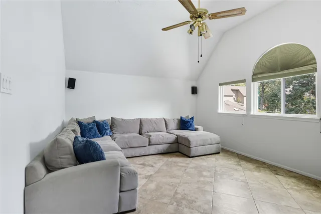 $699,000 | 35 Outervale Place, The Woodlands, TX 77381