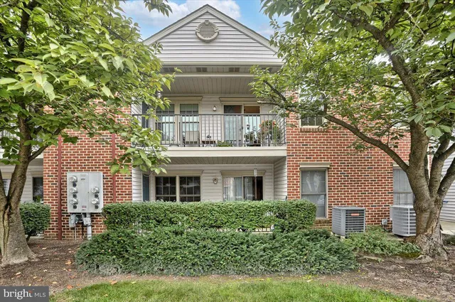 $150,000 | 5401 Oxford Drive, Unit 12, Mechanicsburg, PA 17055