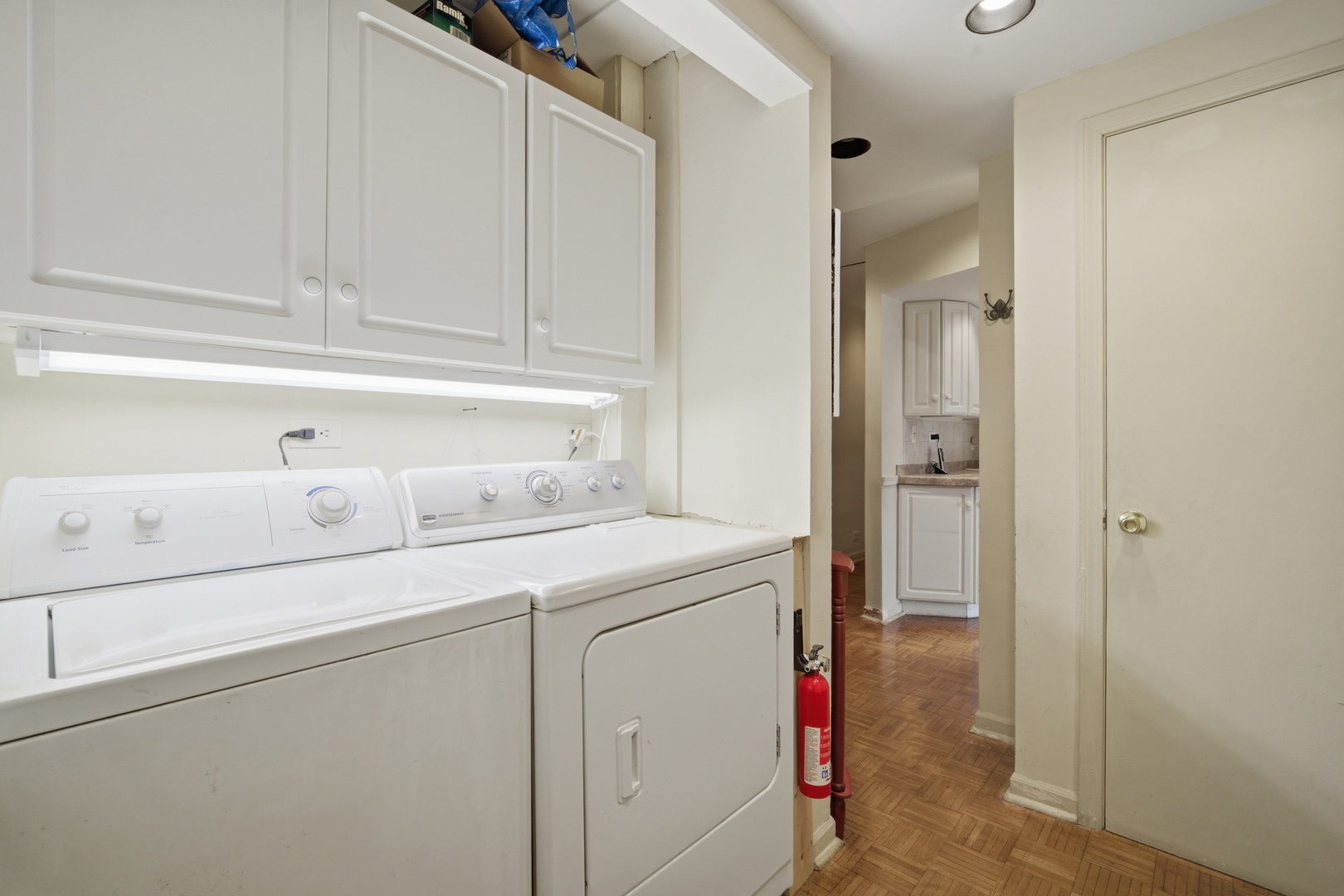 904 Glendale Road Glenview, IL 60025 - Photo 13 of 25