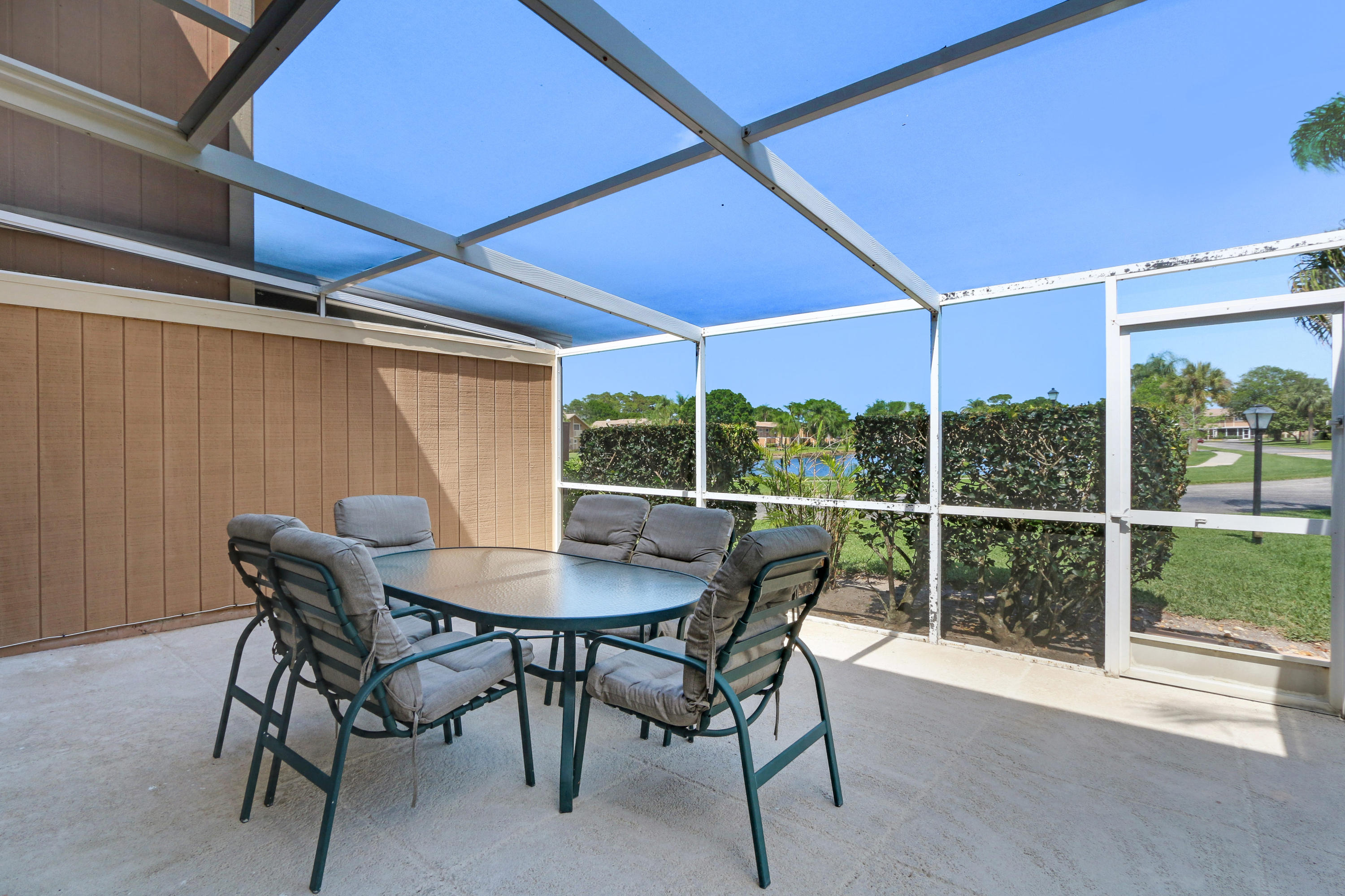 165 Maplecrest Circle Jupiter, FL 33458 - Photo 17 of 25 165 Maplecrest Cir Jupiter FL-print-017-