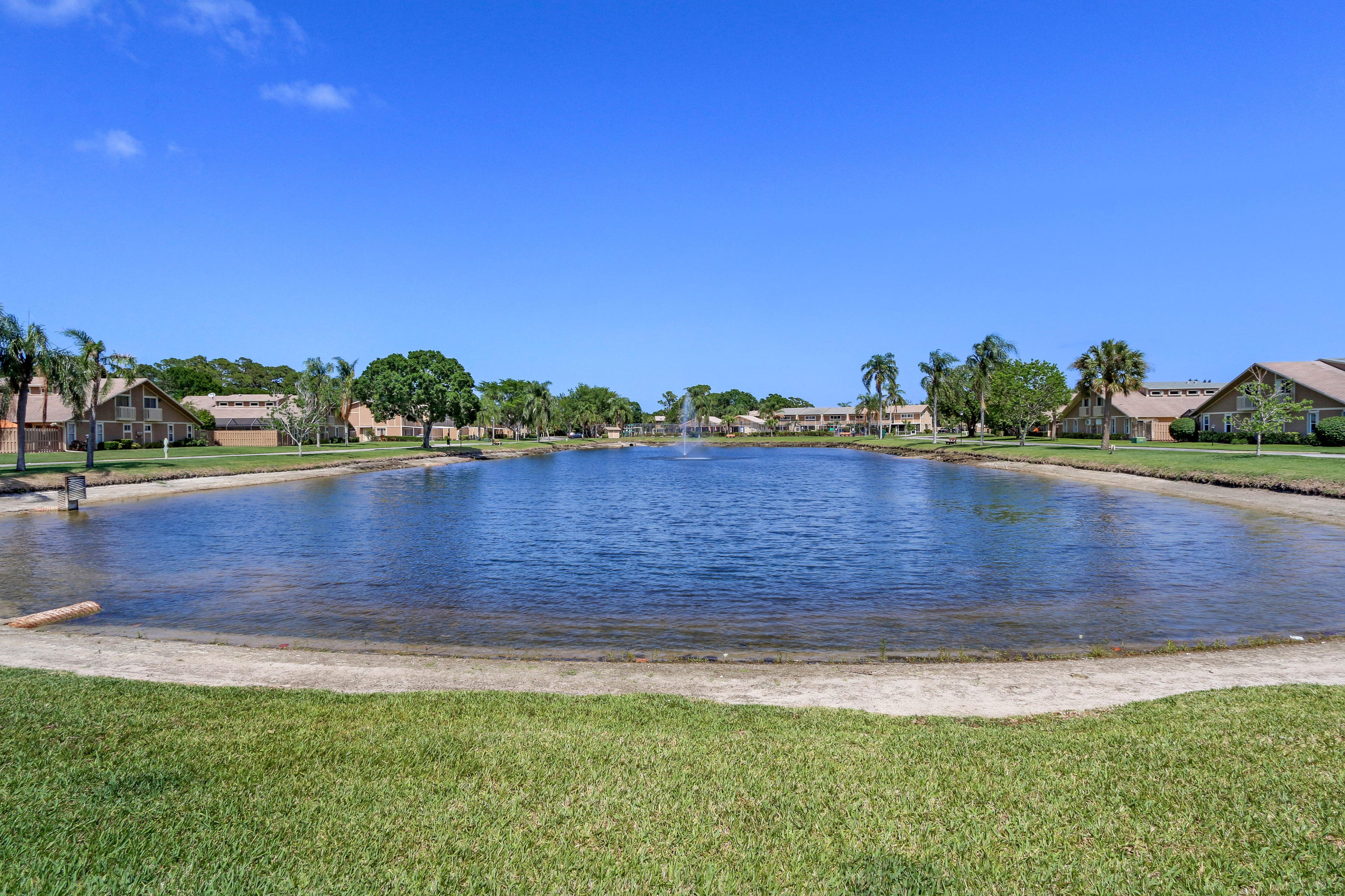 165 Maplecrest Circle Jupiter, FL 33458 - Photo 24 of 25 165 Maplecrest Cir Jupiter FL-print-019-