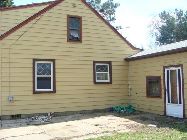28639 Cherry Hill Road Inkster, MI 48141 - Photo 2 of 8 side view