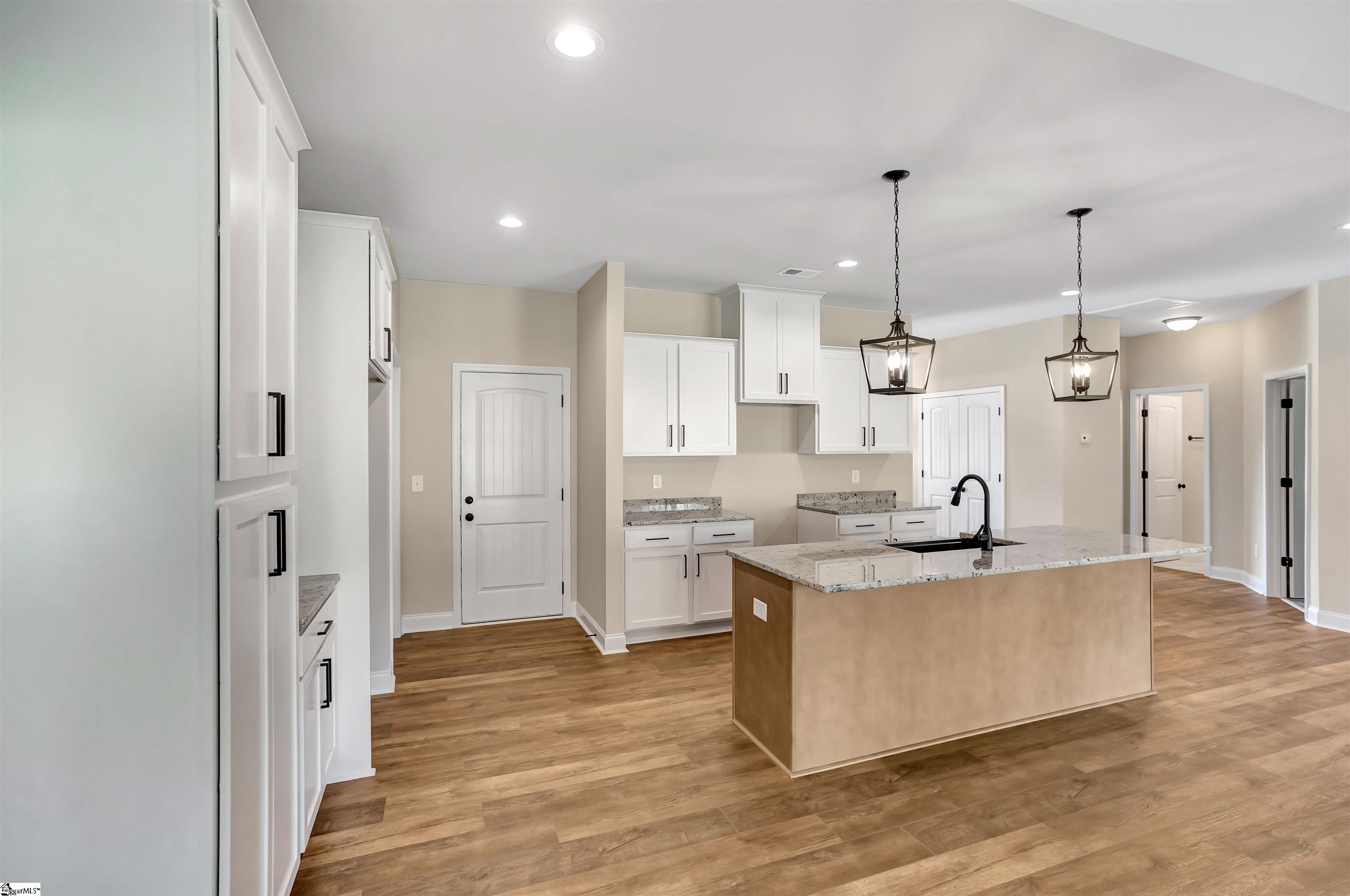 617 Regency Circle Anderson, SC 29625 - Photo 8 of 28