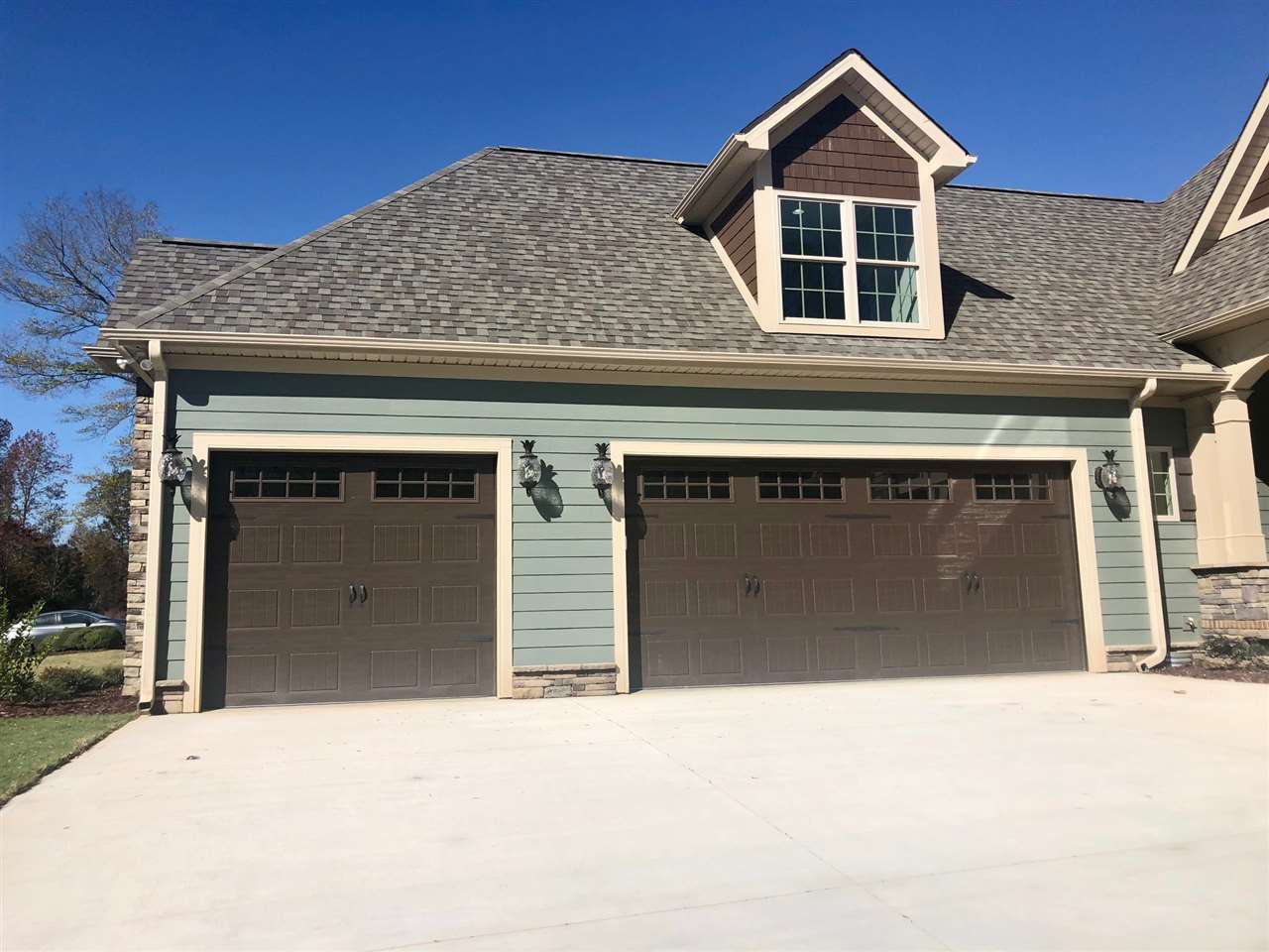2047 Ivy Cottage Path Boiling Springs, SC 29316 - Photo 3 of 36 Gallery Image 3