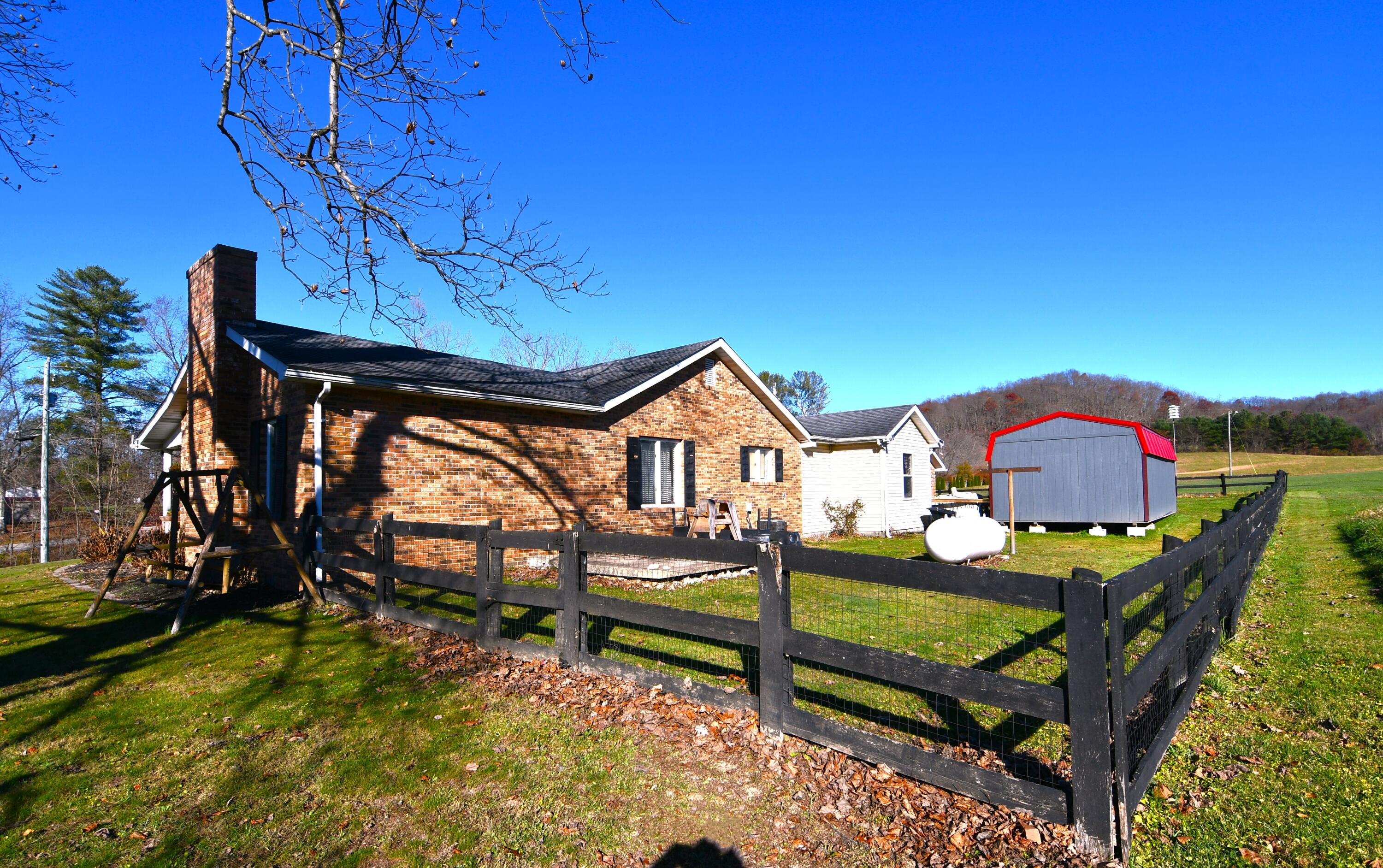 53 Egan Road Morehead, KY 40351 - Photo 2 of 30 DSC_5615