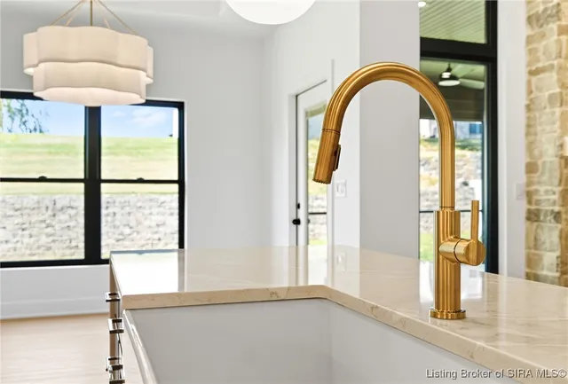 $649,000 | 715 Lillian Way, Jeffersonville, IN 47130