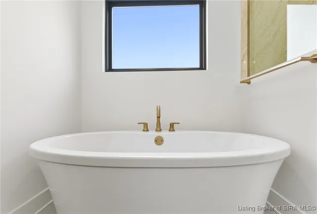 $649,000 | 715 Lillian Way, Jeffersonville, IN 47130