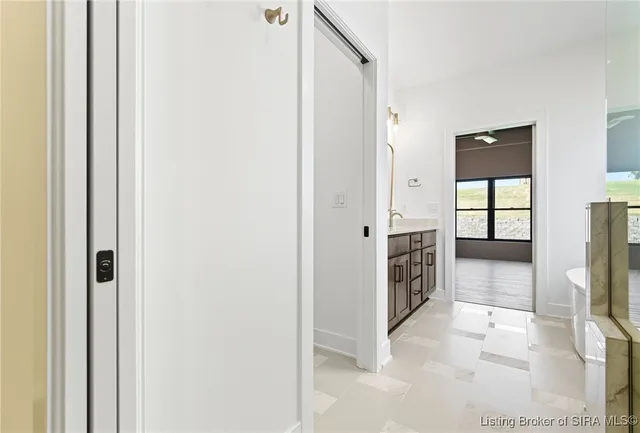 $649,000 | 715 Lillian Way, Jeffersonville, IN 47130