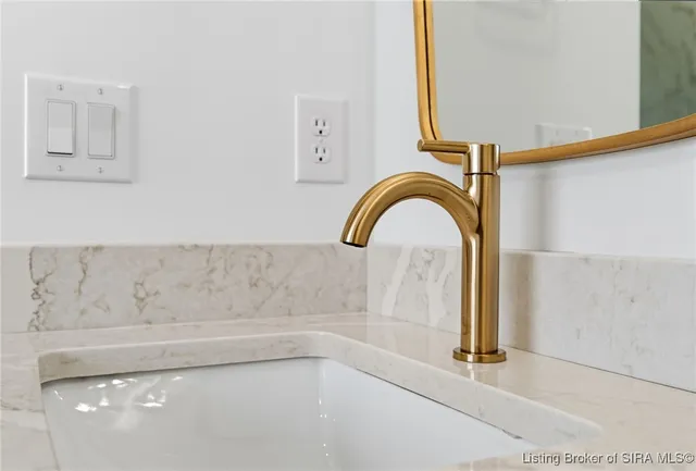 $649,000 | 715 Lillian Way, Jeffersonville, IN 47130