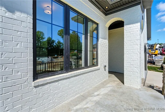 $649,000 | 715 Lillian Way, Jeffersonville, IN 47130