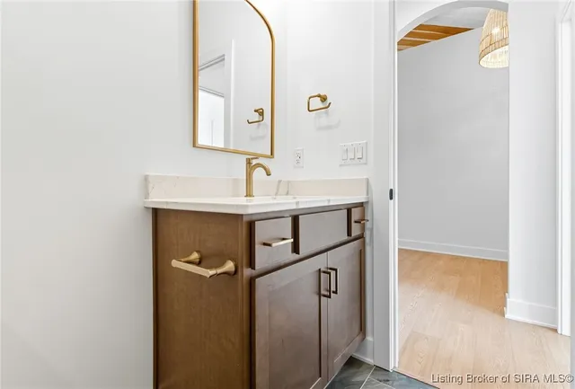 $649,000 | 715 Lillian Way, Jeffersonville, IN 47130