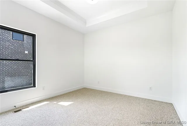 $649,000 | 715 Lillian Way, Jeffersonville, IN 47130