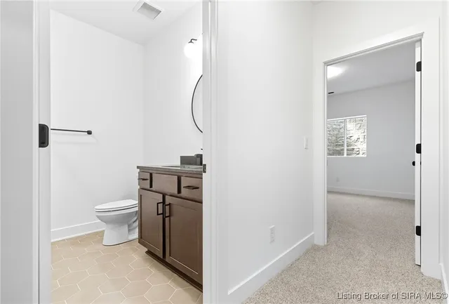 $649,000 | 715 Lillian Way, Jeffersonville, IN 47130