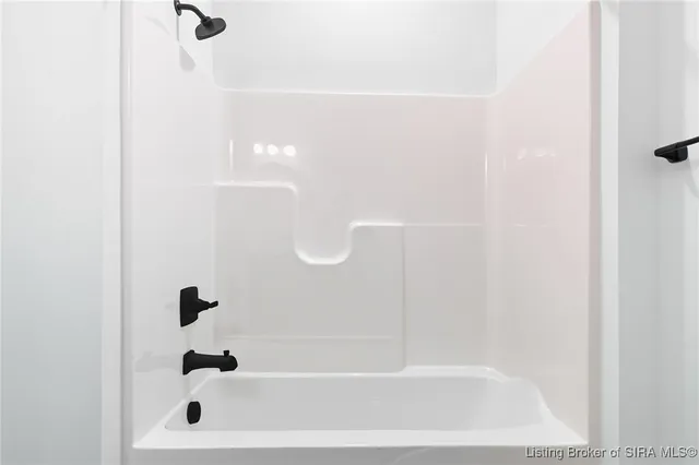 $649,000 | 715 Lillian Way, Jeffersonville, IN 47130