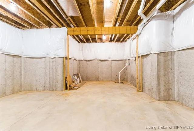 $649,000 | 715 Lillian Way, Jeffersonville, IN 47130