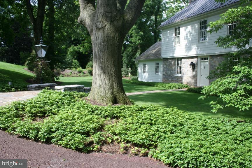 1330 Creek Road Leola, PA 17540 - Photo 1 of 13 Gallery Image 1