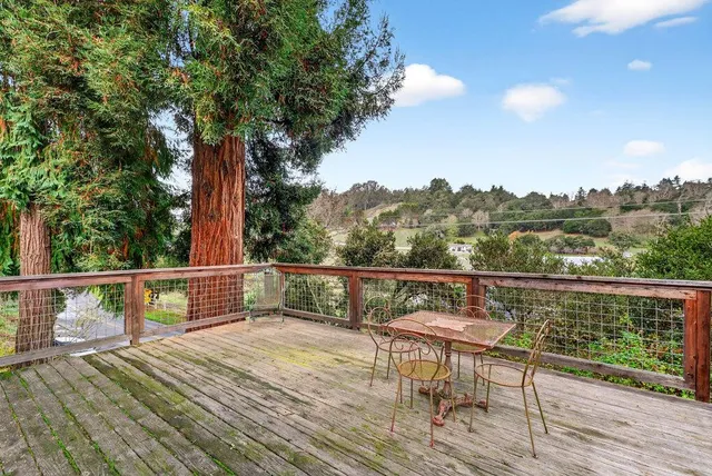 $998,500 | 885 Larkin Valley Road, Watsonville, CA 95076