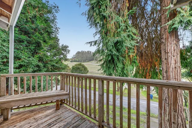 $998,500 | 885 Larkin Valley Road, Watsonville, CA 95076