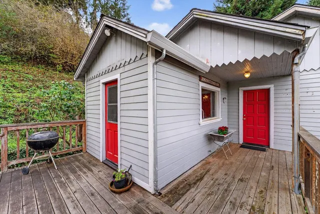 $998,500 | 885 Larkin Valley Road, Watsonville, CA 95076