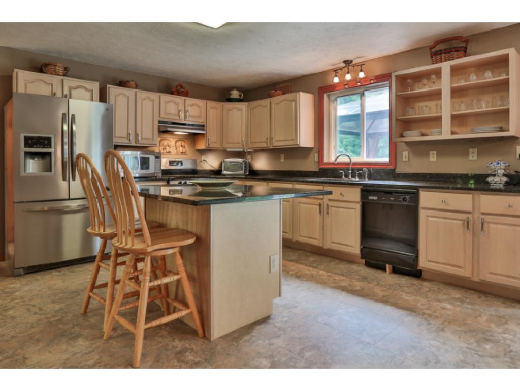 72 Salisbury Road Mont Vernon, NH 03057 - Photo 6 of 24
