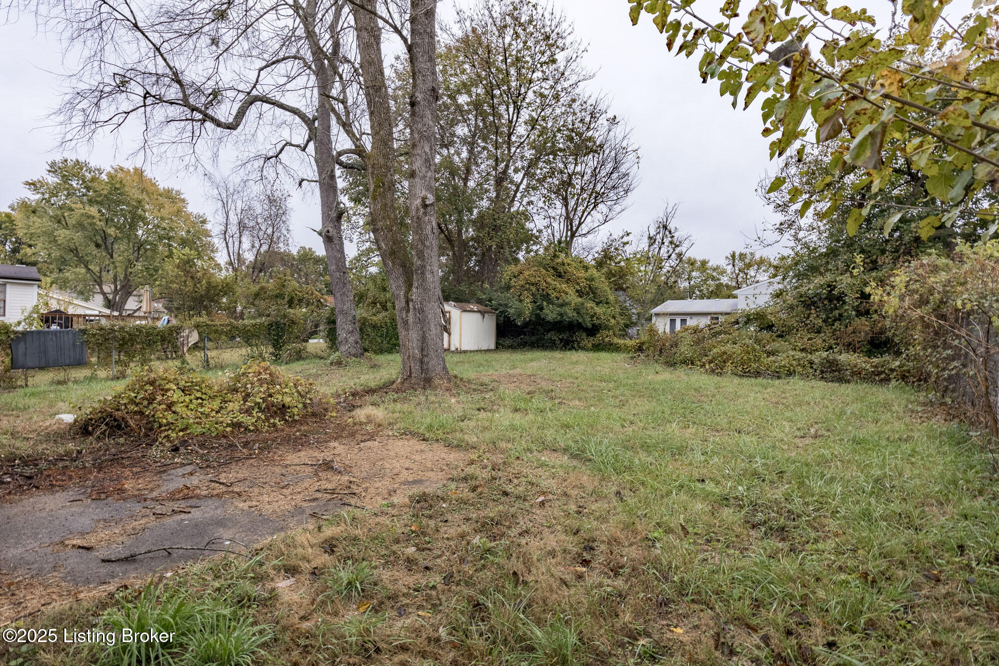 6400 Overton Road Louisville, KY 40228 - Photo 25 of 27 Overton025