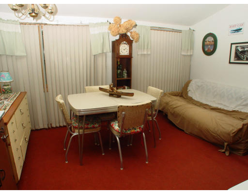 12 Peters Avenue Rutland, MA 01543 - Photo 3 of 6 Gallery Image 3